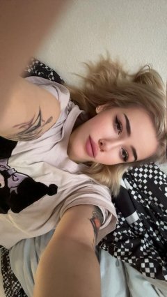 POLISH SKYLER - Independent model