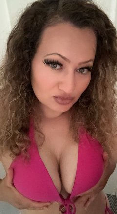 Full gallery of Bella