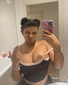 BECKY 💌 PARTY - Verified profile