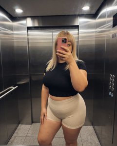 RebecaMellones in Canary Wharf - Verified profile