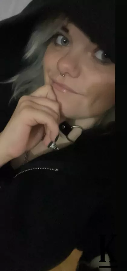 stories-slider-content