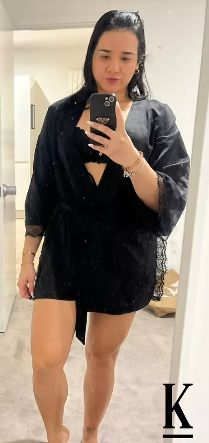 stories-slider-content