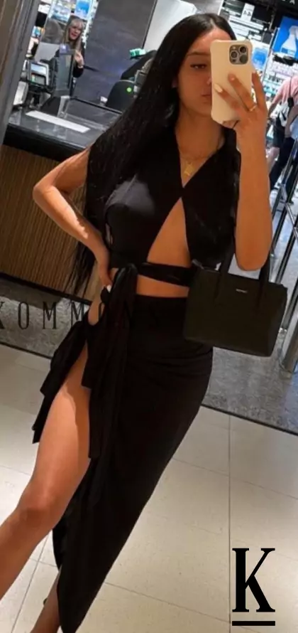 stories-slider-content