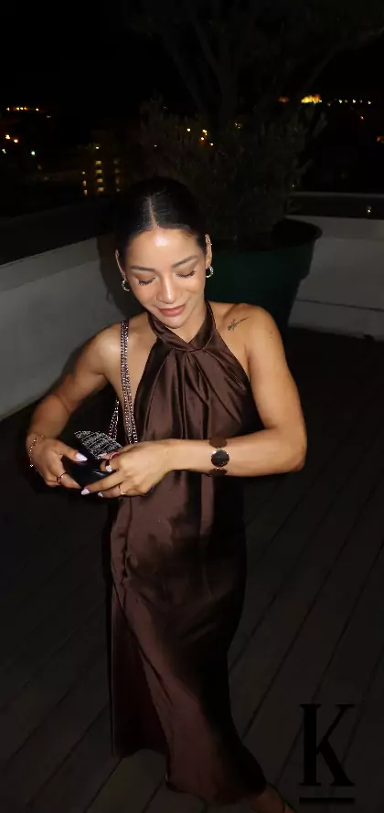 stories-slider-content