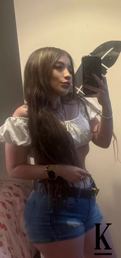 stories-slider-content