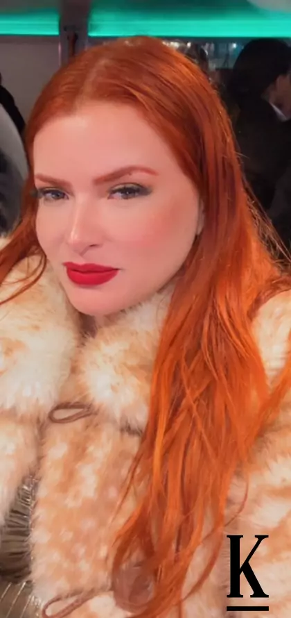 stories-slider-content