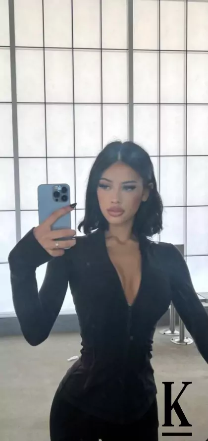 stories-slider-content