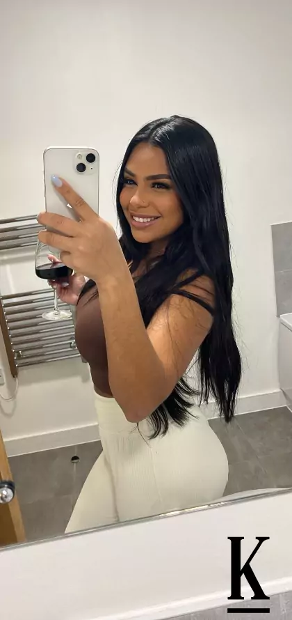 stories-slider-content