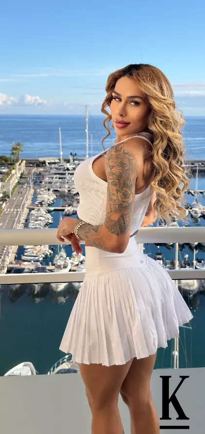 stories-slider-content