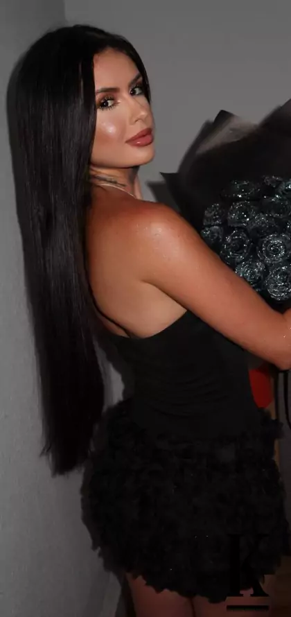 stories-slider-content