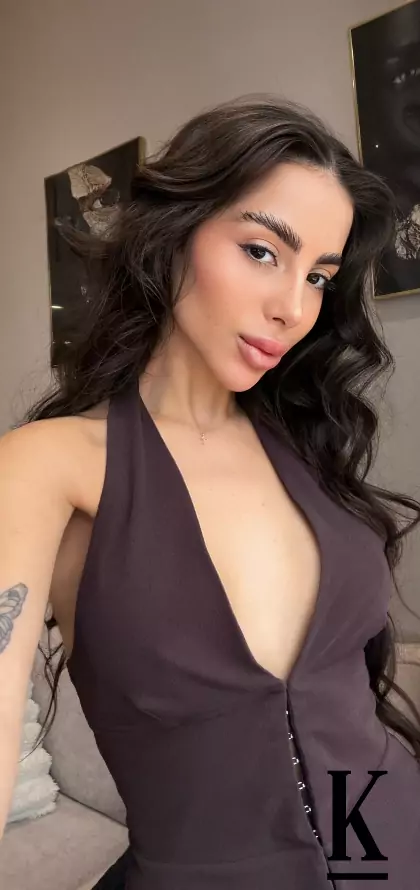 stories-slider-content