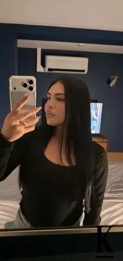 stories-slider-content