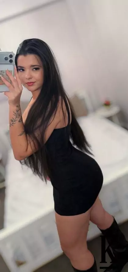 stories-slider-content