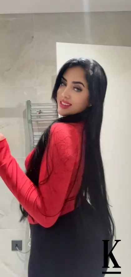 stories-slider-content