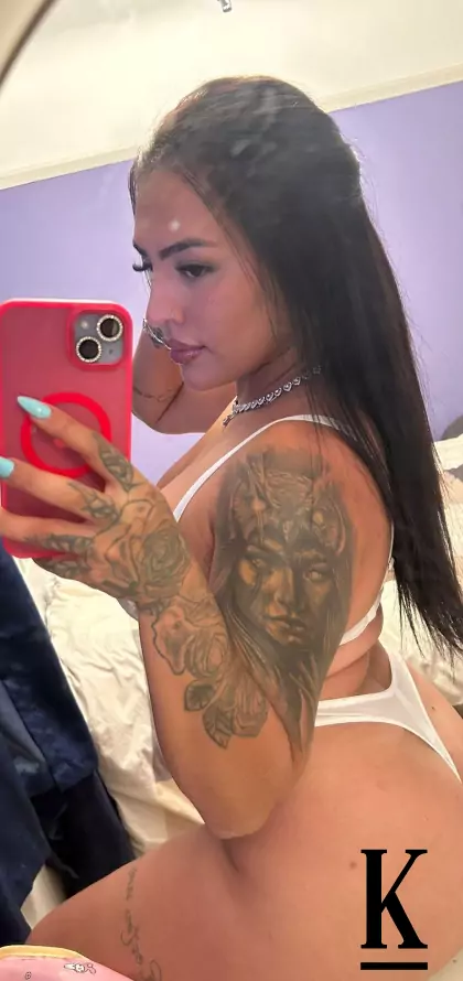 stories-slider-content