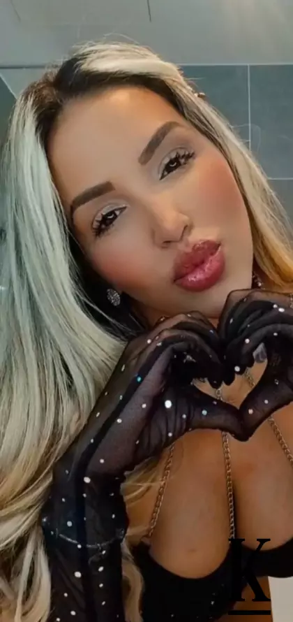 stories-slider-content