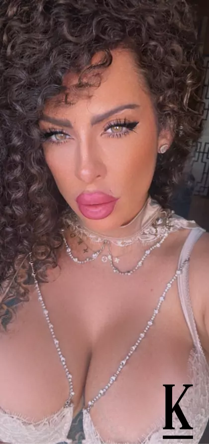 stories-slider-content