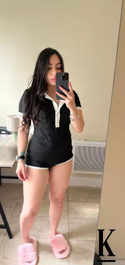 stories-slider-content