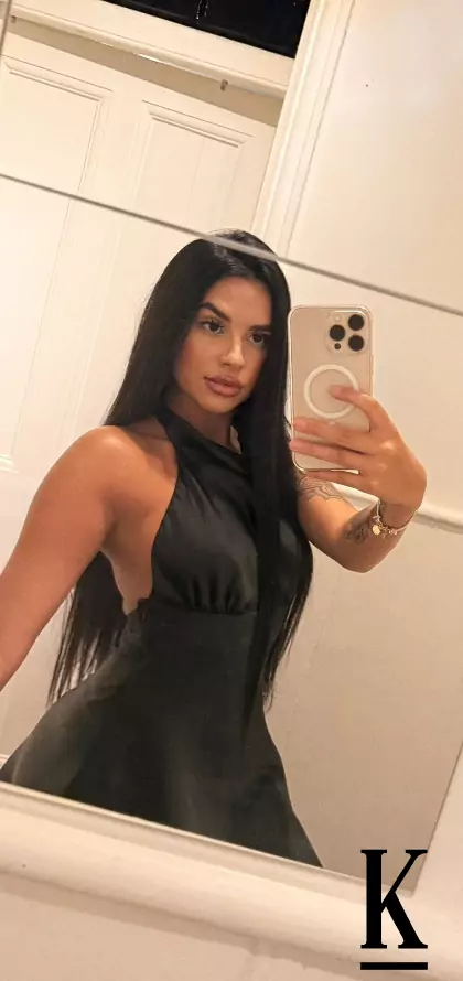 stories-slider-content