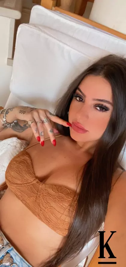 stories-slider-content