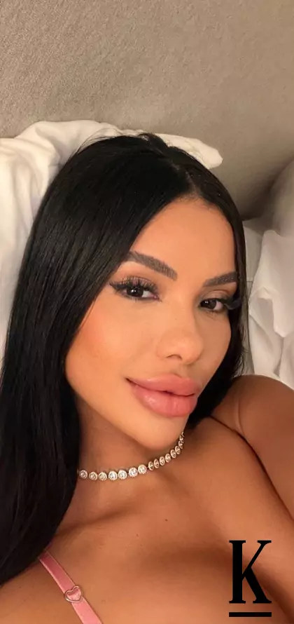 stories-slider-content