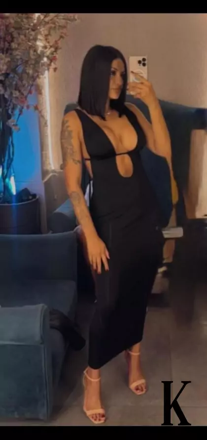 stories-slider-content