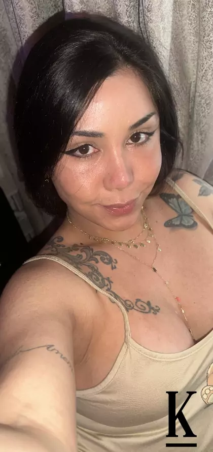 stories-slider-content