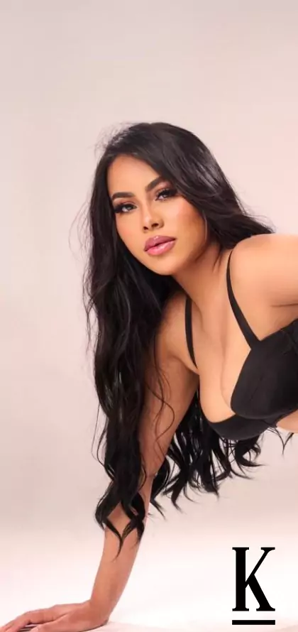 stories-slider-content