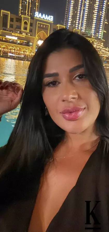 stories-slider-content