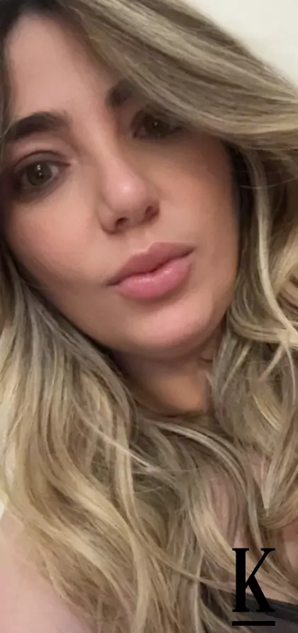 stories-slider-content