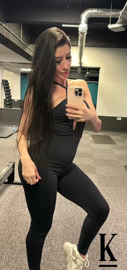 stories-slider-content