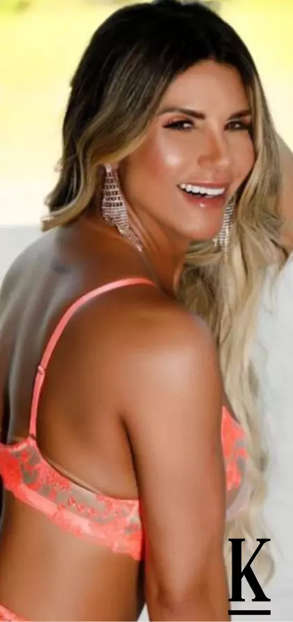 stories-slider-content