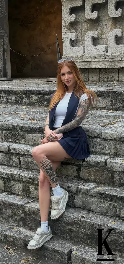 stories-slider-content