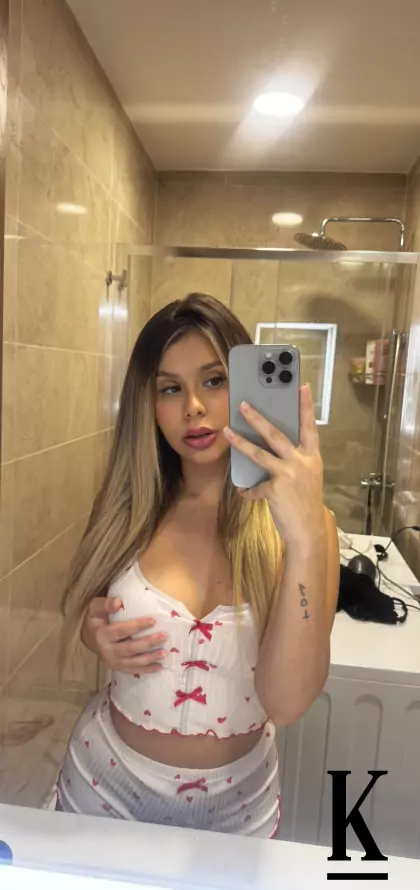 stories-slider-content