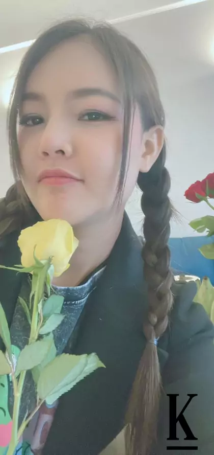 stories-slider-content