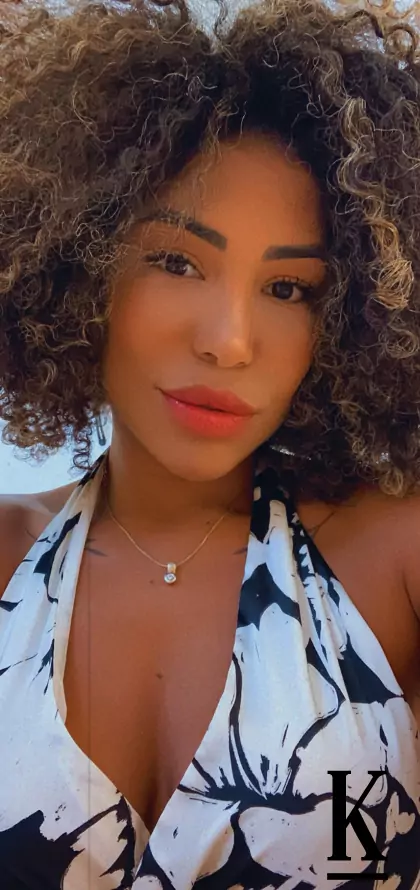 stories-slider-content