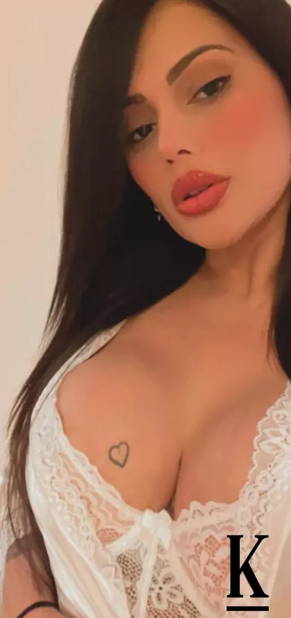 stories-slider-content