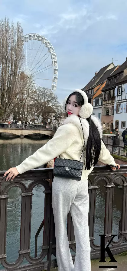 stories-slider-content