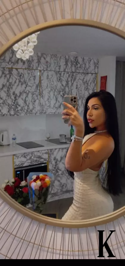 stories-slider-content