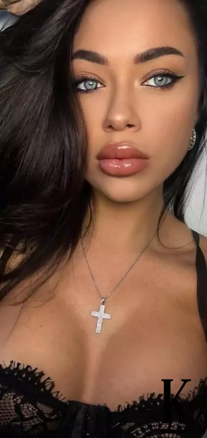 stories-slider-content