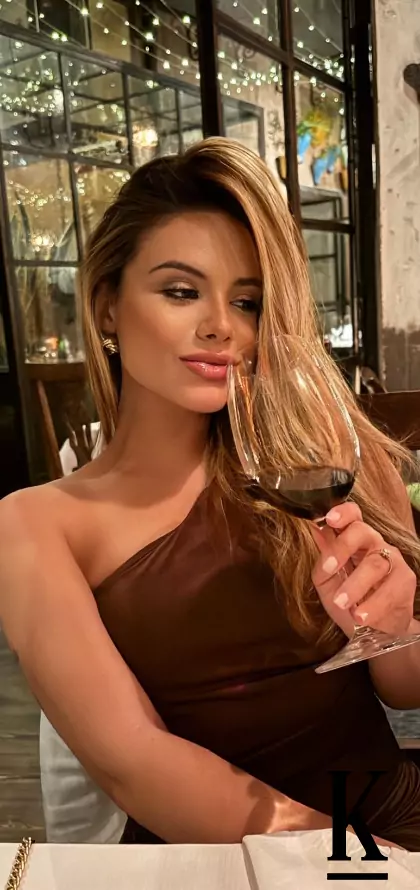 stories-slider-content