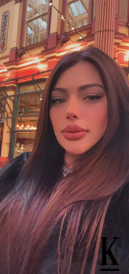 stories-slider-content