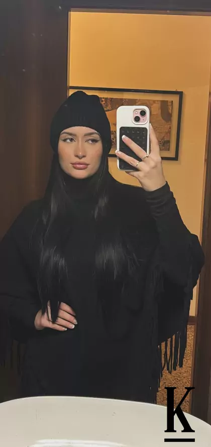 stories-slider-content