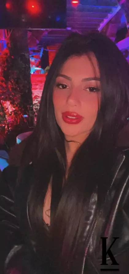 stories-slider-content