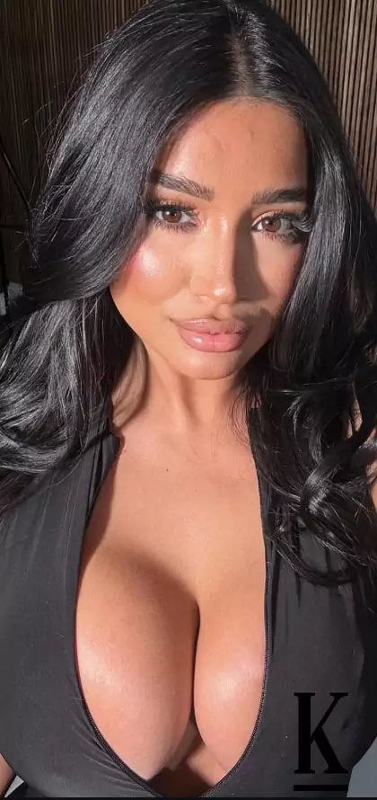 stories-slider-content