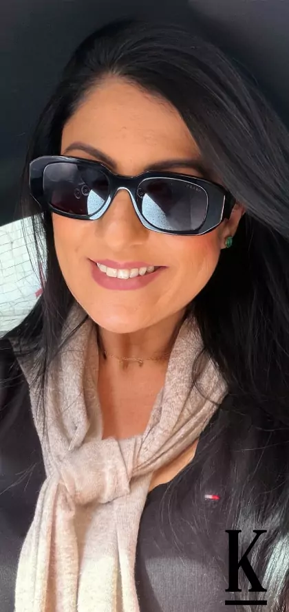 stories-slider-content