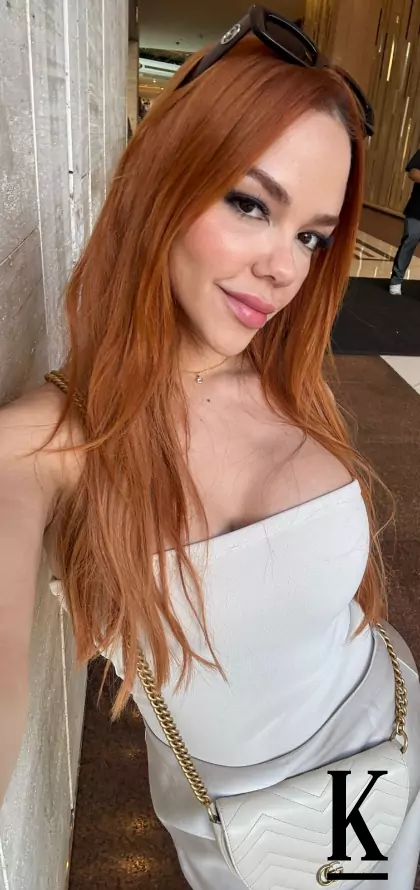 stories-slider-content