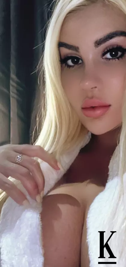 stories-slider-content