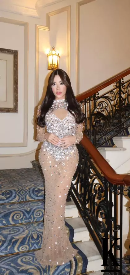 stories-slider-content